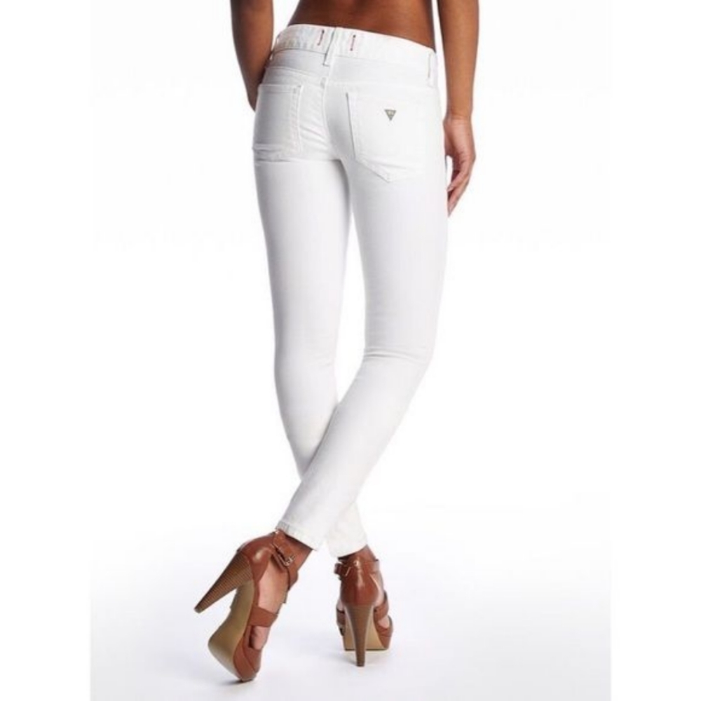 Guess Jeans - Picture 2 of 5